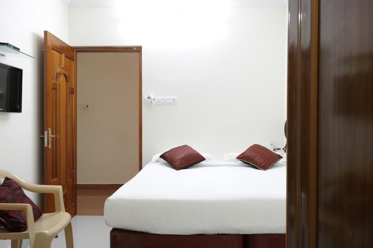 Sakthi Guest House Puducherry Exterior foto