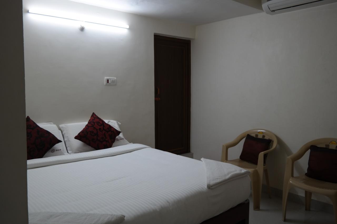 Sakthi Guest House Puducherry Exterior foto